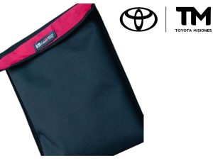 FUNDA AUTO MASCOTA